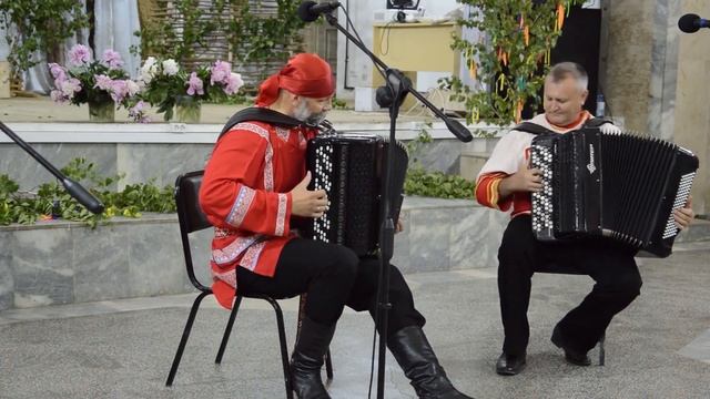 Зимушка-зима, русская метелица смотреть онлайн