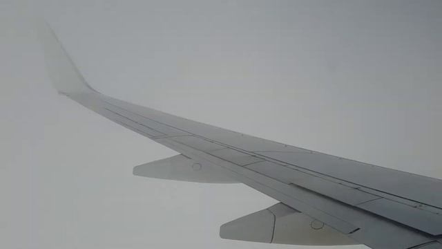 Valencia richting Eindhoven... door de wolken смотреть онлайн