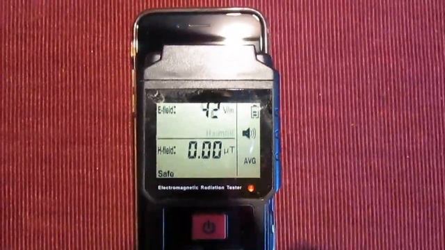 MUSTOOL MT525 тестер электромагнитных излучений.