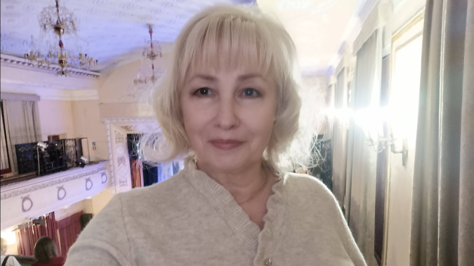 VLOG 🌺ВСТРЕТИЛА ПОДПИСЧИЦУ💥 ФИКС ПРАЙС 💥 ХОДИЛИ НА СПЕКТАКЛЬ"ОБНИМИ МЕНЯ"♥️ смотреть онлайн