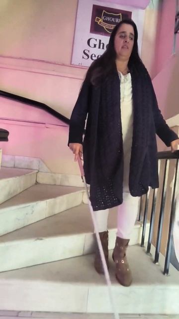 Stairs utarnay ka sahi tariqa!Mobility techniques #explorepage #blind #zindagi #bohat #khoobsurat смотреть онлайн