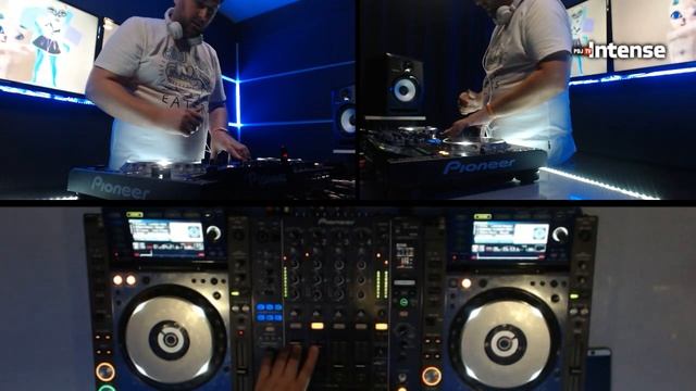 Dima Q - Live @ Radio Intense 10.09.2015 смотреть онлайн