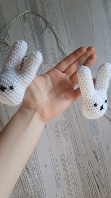 на что обычно вешаете брелок? 🐰🤍 смотреть онлайн