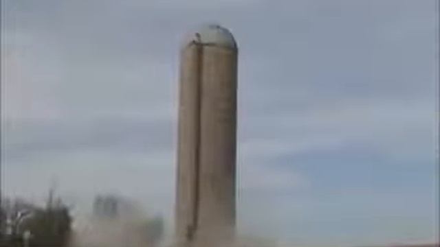 Неудачный снос башни