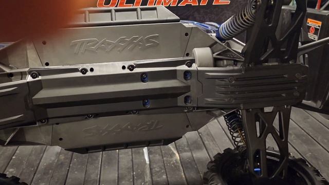 Traxxas X-Maxx Ultimate "pinion gear swap" смотреть онлайн
