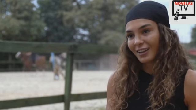 NUVEVA ENTREVISTA DE EBRU SAHIN DURANTE EL RODAJE DE LA SERIE DESTAN[LEGEND] смотреть онлайн