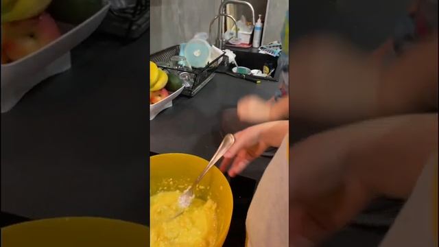 Рустем и Азат готовят кекс Зебра! смотреть онлайн