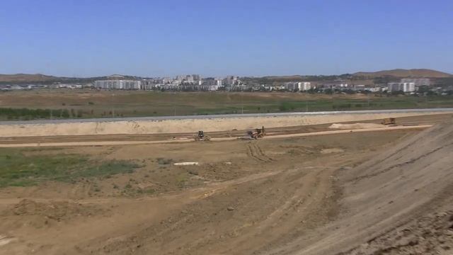 Автоподход Керчь.Работы за эстакадой; ж-д дорога к керченскому мосту. смотреть онлайн