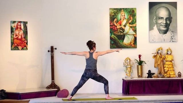 Mantrayoga Shiva Fokus - Yoga Vidya Mittelstufe Live - 16:15 Uhr 29.03.2021 смотреть онлайн