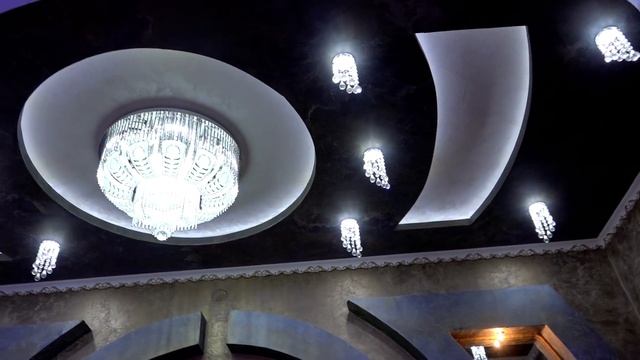 Реклама Освещение на къщата на Георги и Лена