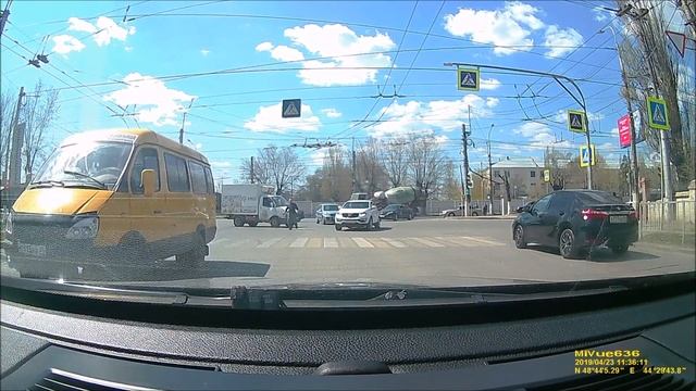 Торопыги. ДТП Волгоград 23 апреля смотреть онлайн