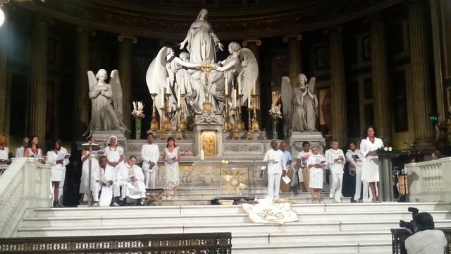 Messe De La Lavage De La Madeleine 2013