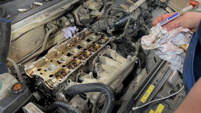 Как мы обслуживаем старый Вольво с мотором 2,5Т. смотреть онлайн