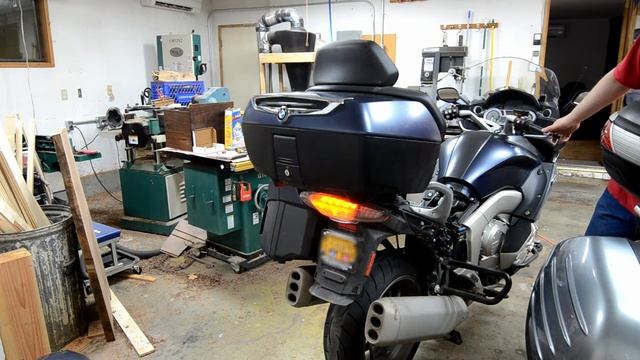 K1600 GTL LED Topcase Light смотреть онлайн