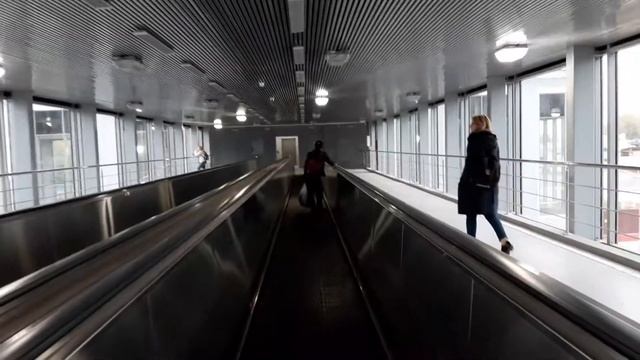 Траволатор к парку "Остров мечты" смотреть онлайн