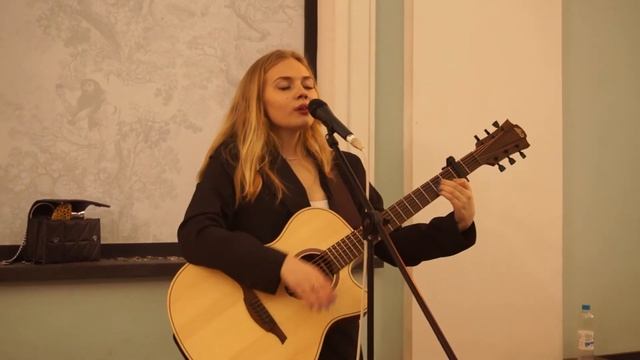 Trida - Никогда / Таня Федулова / TRIDA / Столешников переулок / Moscow / 22-07-2022