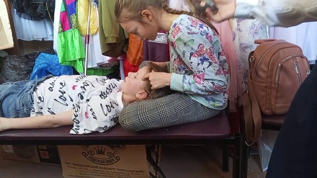 как играть в жёлтую дверь красную дверь первая часть смотреть онлайн