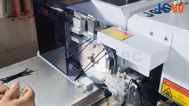 Обрезка рукава, вставка и термоусадка для терминала|Оборудование для обработки термоусадочных трубо смотреть онлайн