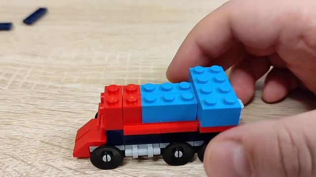 Собираю Паровоз с вагоном из конструктора Lego смотреть онлайн