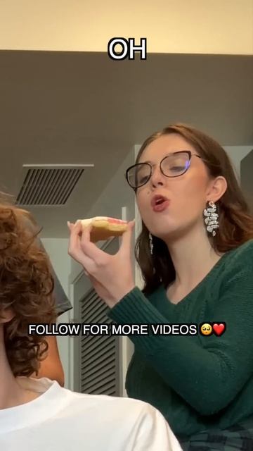 CRUMBL COOKIE REVIEW PINK WEEK (PART 1) #shorts