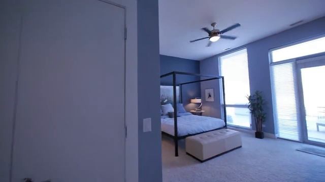 Townhome-sized single-floor homes in Chicago's West Loop смотреть онлайн
