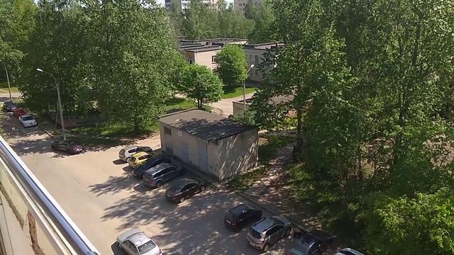 Тополиный пух летит на балкон смотреть онлайн