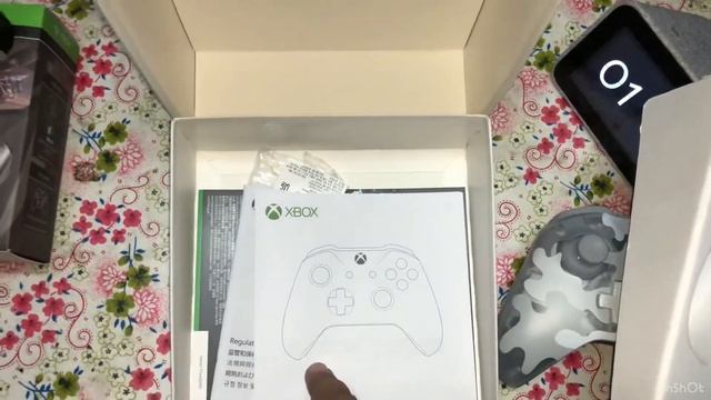 Xbox Wireless Controller - Arctic Camo Special Edition смотреть онлайн
