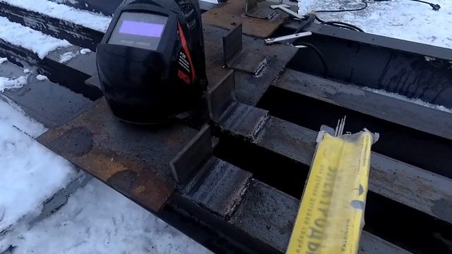 День монтажников/кран на объекте/Игорю нужна страховка смотреть онлайн