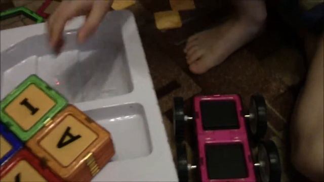 Магнитный конструктор, подарок сыну от Деда Мороза смотреть онлайн