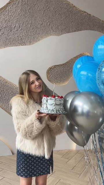 С ДР меня Эх#ТанцыТанцыТанцы #миланатут #МиланаФилимонова #миланаФилимонова #ТрендОбнимашки смотреть онлайн