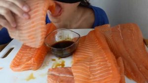 Kate Yup| 11 lbs Salmon! (5kg de  saumon) INCREDIBLE - WORLD RECORD - ASMR