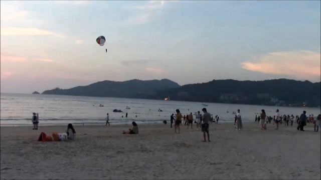 вечерний пляж Патонг. Тайланд смотреть онлайн