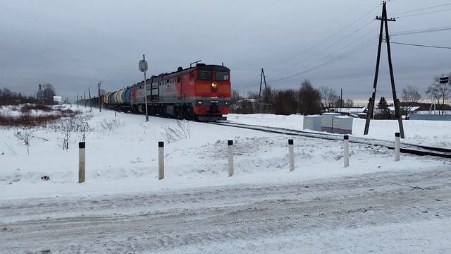 2тэ10мк-3308 проезжает станцию Опарино смотреть онлайн
