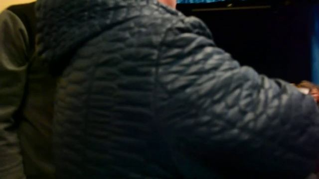 По оплате на контакт не идут. смотреть онлайн