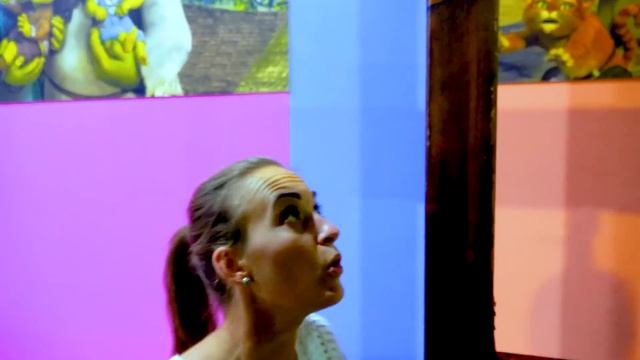 Ngôi nhà mơ ước của người khổng lồ Vlad và Mom