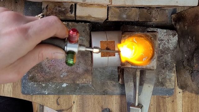 Sand casting tutorial - Troubleshooting signet ring with cast-in-place rough sapphire смотреть онлайн