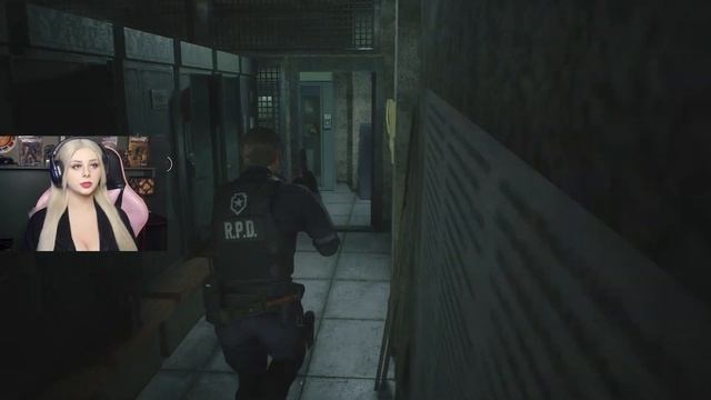 Losing My Mind in this Police Station!! | Resident Evil 2 (First Playthrough) смотреть онлайн