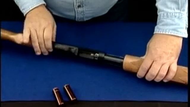 How to Unload a Pump Action Shotgun смотреть онлайн