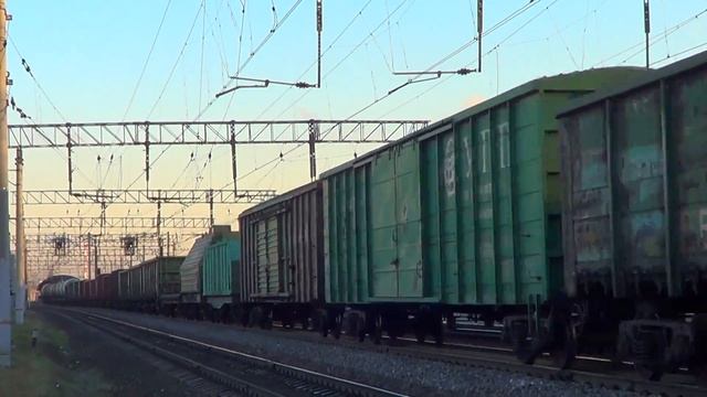 Остановка электровоза ВЛ11М-241 с грузовым поездом на перегоне! смотреть онлайн