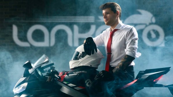 Я вернулся. Но нам нужно поговорить