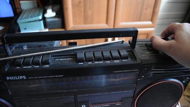 Магнитофон PHILIPS D8334