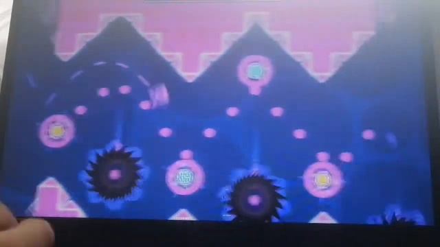 прошёл ELECTRODYNAMIX и HEXAGON FORCE в игре GEOMETRY DASH смотреть онлайн