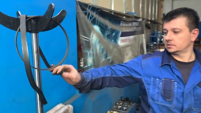 "Удачный" обрыв ремня генератора на дизельном Вольво хс60. смотреть онлайн