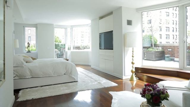Sun-Flooded Condominium Residence in Upper East Side, New York смотреть онлайн