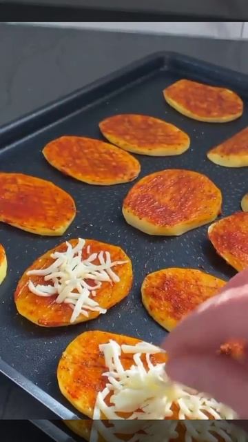 Пицца с картошкой из духовки смотреть онлайн