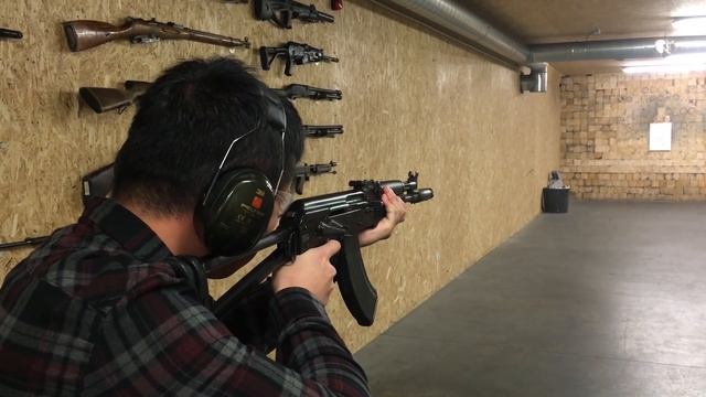 Record of shooting the 'AK-74M' rifle / AK-74M 소총을 쏘다 смотреть онлайн