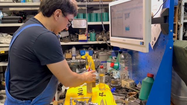 VOLVO DRIV-e Diesel 2,0 инструкция №2 по сборке мотора - установка распредвалов. смотреть онлайн