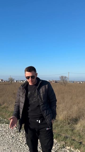 Участок у моря в Крыму