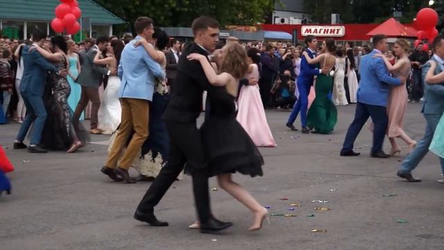 ВЫПУСКНОЙ – 2017. НА КРЫЛЬЯХ МЕЧТЫ ВЫ УНОСИТЕСЬ ВДАЛЬ…