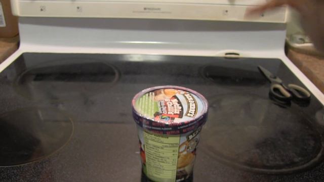 Review: Ben & Jerry's "Netflix & Chill'd" Non-Dairy Ice Cream! смотреть онлайн